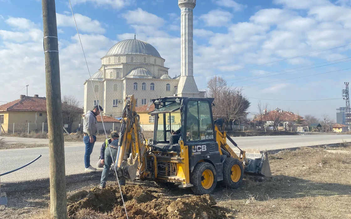 Ankara’da çalışan Uzman Hafriyat iş makinesi